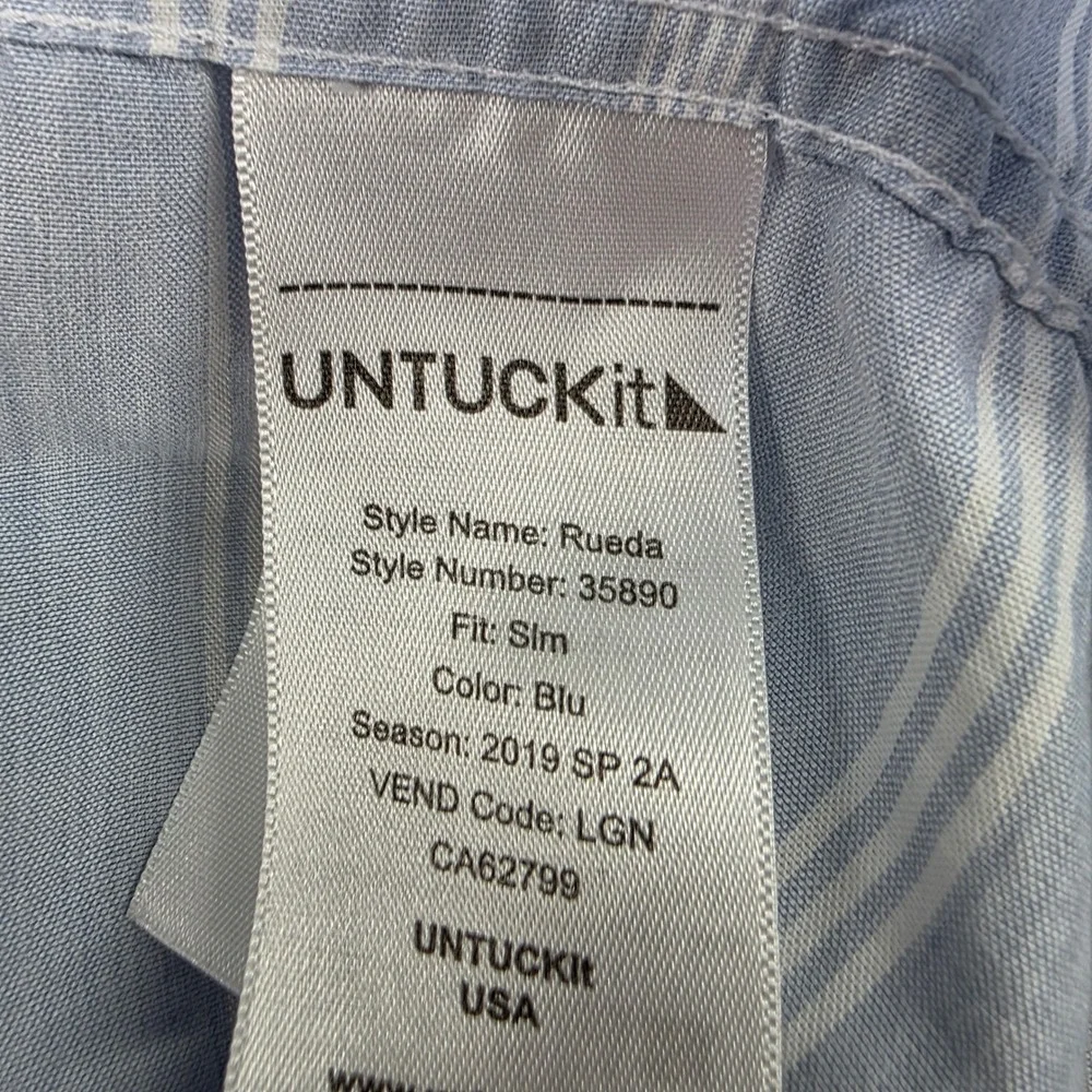 UNTUCKit Rueda Button‎ Down Shirt Mens Medium Blue Striped Slim Fit Short Sleeve